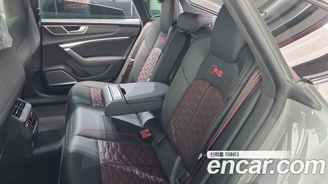 Audi RS7 2025 — photo 12