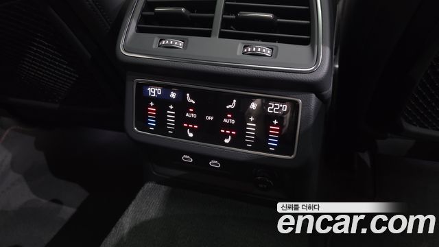 Audi RS7 2025 — photo 18