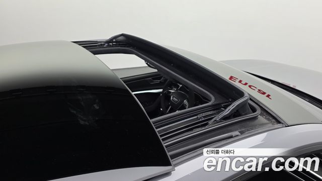 Audi RS7 2025 — photo 19