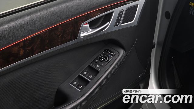 Hyundai Genesis 2016 — photo 16