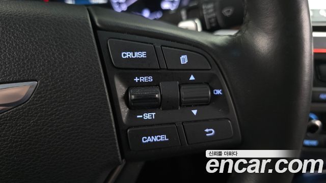 Hyundai Genesis 2016 — photo 18