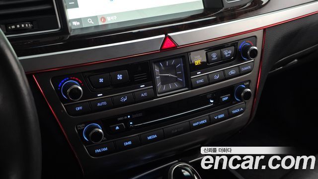 Hyundai Genesis 2016 — photo 19