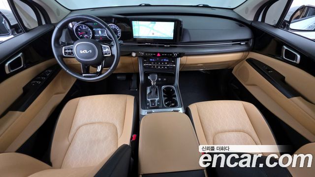 Kia Canival 2023 — photo 10