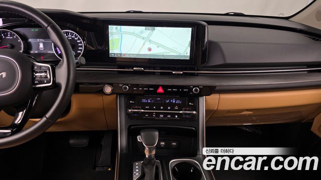 Kia Canival 2023 — photo 19
