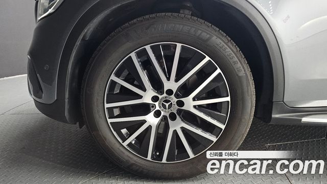 Mercedes-Benz GLC-Class 2021 — photo 5