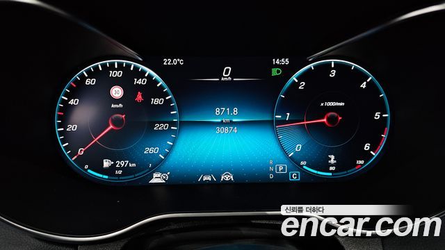 Mercedes-Benz GLC-Class 2021 — photo 11