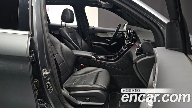 Mercedes-Benz GLC-Class 2021 — photo 13