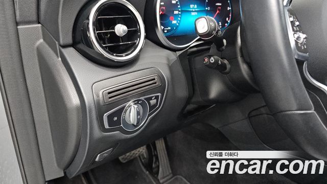 Mercedes-Benz GLC-Class 2021 — photo 28