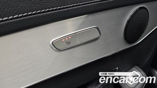 Mercedes-Benz GLC-Class 2021 — photo 32