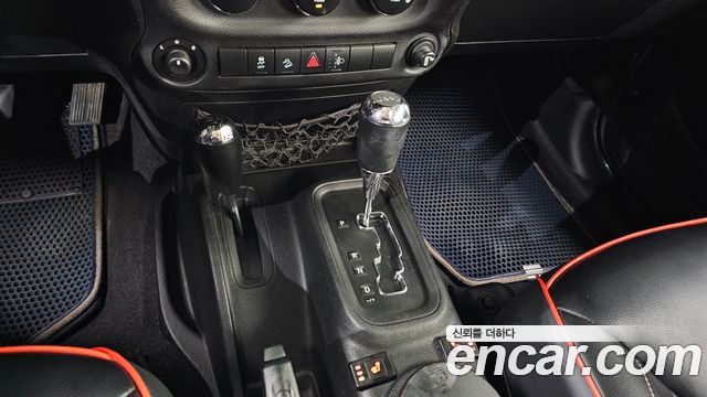 Jeep Wrangler 2013 — photo 9