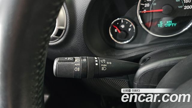 Jeep Wrangler 2013 — photo 17