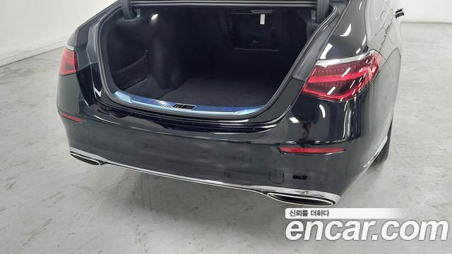 Mercedes-Benz S-Class 2026 — photo 11