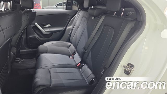 Mercedes-Benz A-Class 2021 — photo 12