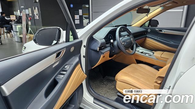 Genesis GV80 2023 — photo 13