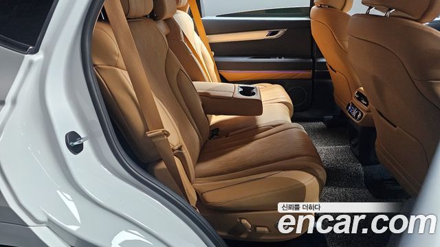 Genesis GV80 2023 — photo 18