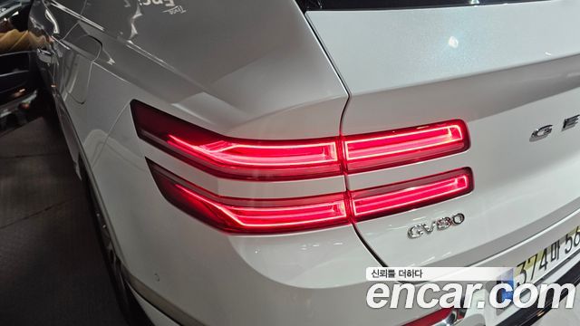 Genesis GV80 2023 — photo 9