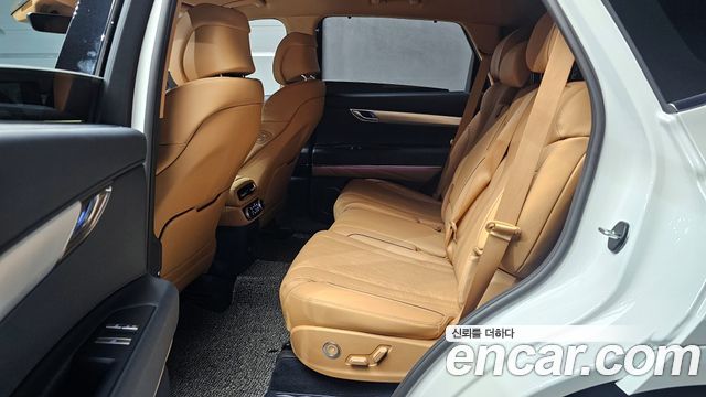 Genesis GV80 2023 — photo 16