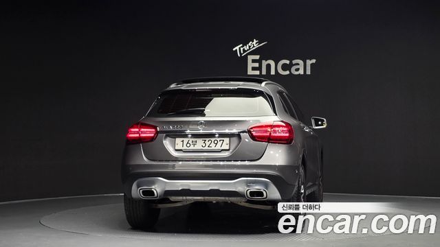 Mercedes-Benz GLA-Class 2019 — photo 4