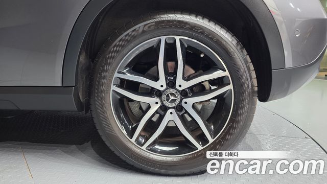 Mercedes-Benz GLA-Class 2019 — photo 7