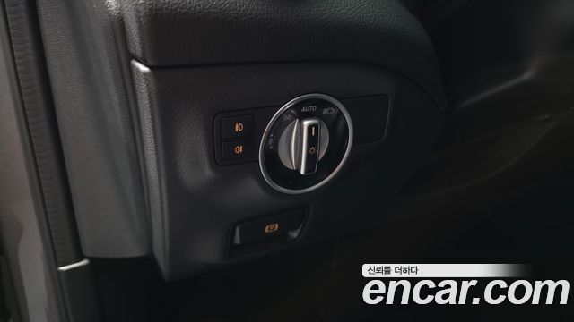 Mercedes-Benz GLA-Class 2019 — photo 27
