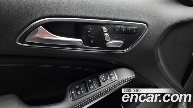 Mercedes-Benz GLA-Class 2019 — photo 29
