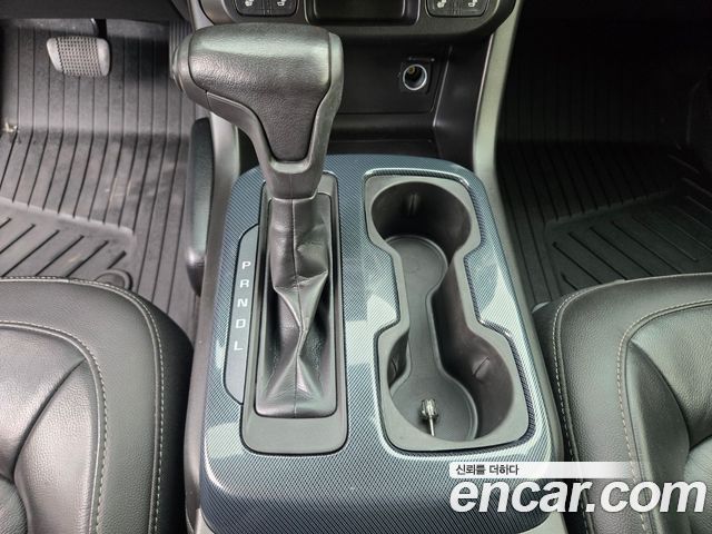 Chevrolet Korea Colorado 2021 — photo 15