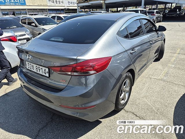 Hyundai AVANTE 2016 — photo 2