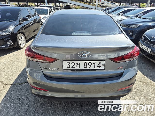 Hyundai AVANTE 2016 — photo 4