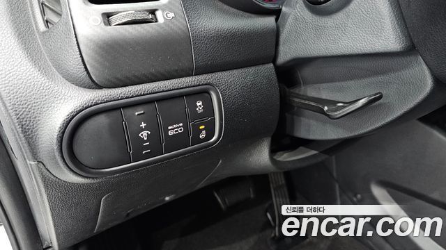 Kia K3 2015 — photo 13