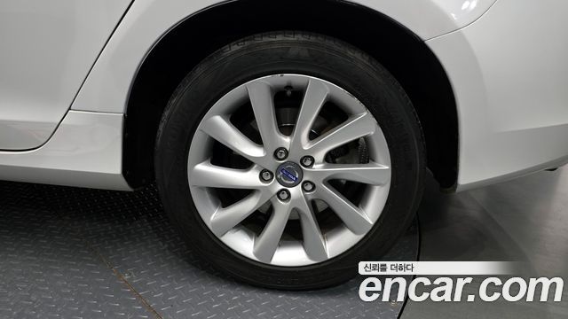 Volvo S60 2015 — photo 7