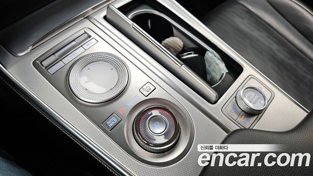 Genesis GV80 2021 — photo 12