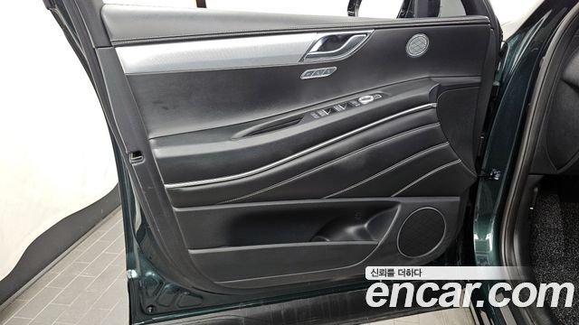 Genesis GV80 2021 — photo 14