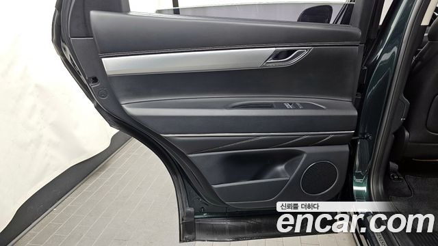 Genesis GV80 2021 — photo 15