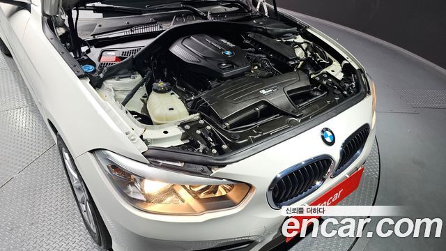 BMW 1-Series 2018 — photo 6