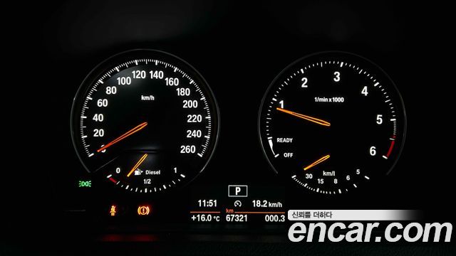 BMW 1-Series 2018 — photo 11