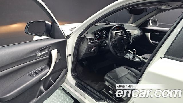 BMW 1-Series 2018 — photo 13