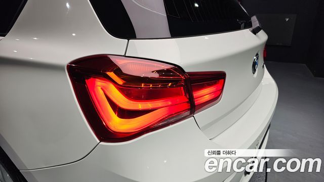 BMW 1-Series 2018 — photo 9