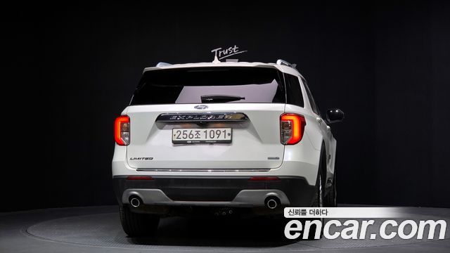 Ford Explorer 2020 — photo 4