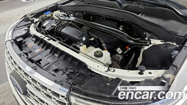 Ford Explorer 2020 — photo 6