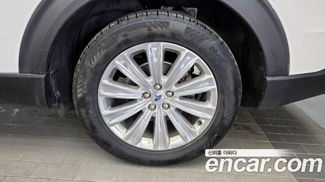 Ford Explorer 2020 — photo 7