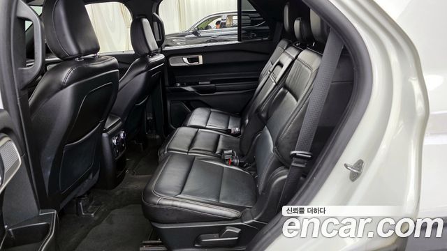 Ford Explorer 2020 — photo 16