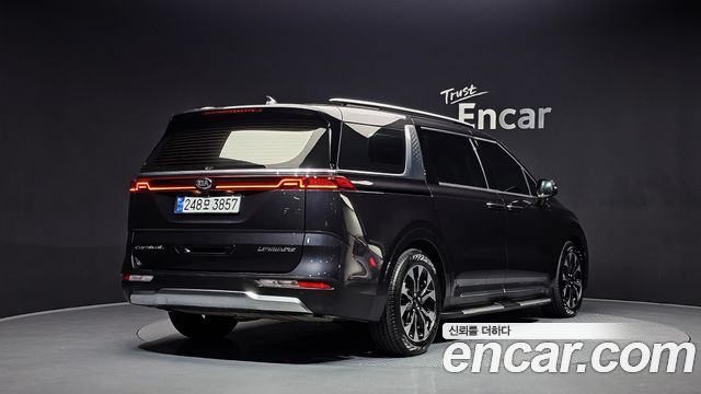 Kia Canival 2021 — photo 2