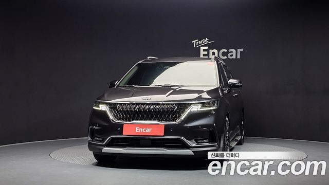 Kia Canival 2021 — photo 3