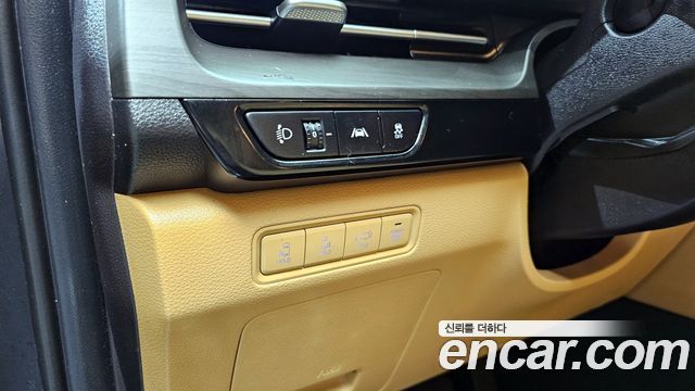 Kia Canival 2021 — photo 22