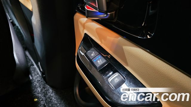 Kia Canival 2021 — photo 25