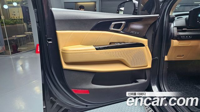 Kia Canival 2021 — photo 14