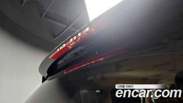 Kia Canival 2021 — photo 36