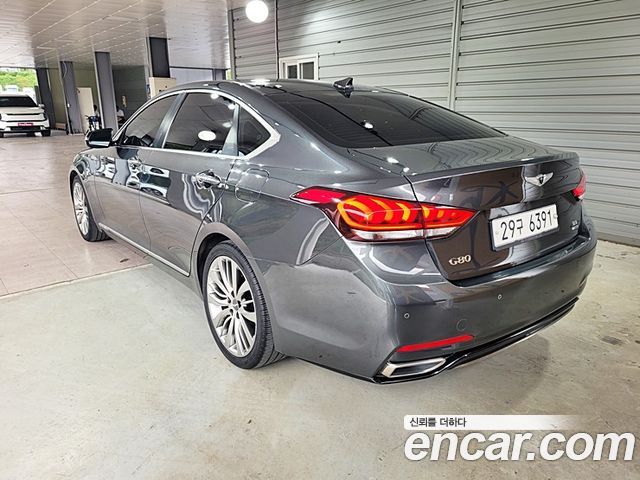 Genesis G80 2018 — photo 2