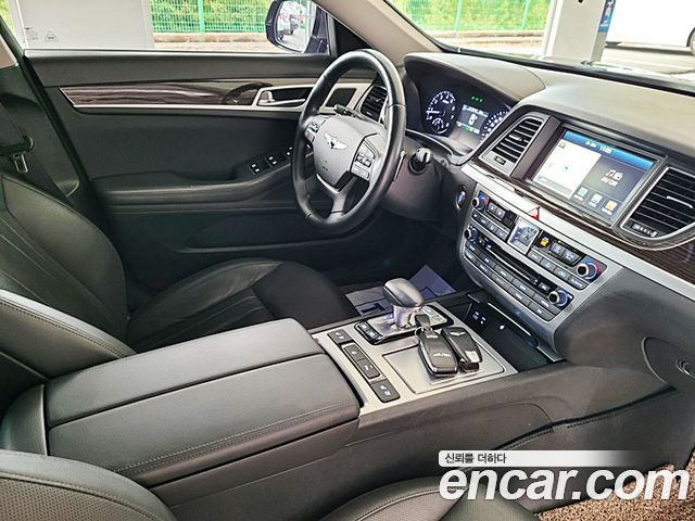 Genesis G80 2018 — photo 15