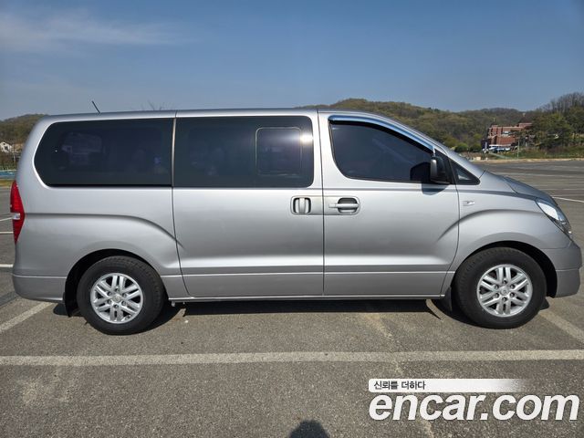 Hyundai Starex 2017 — photo 3